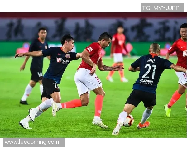 武汉足球队以74分领跑挑战赛积分榜展现强劲实力 武汉足球队以74分领跑挑战赛积分榜展现强劲实力