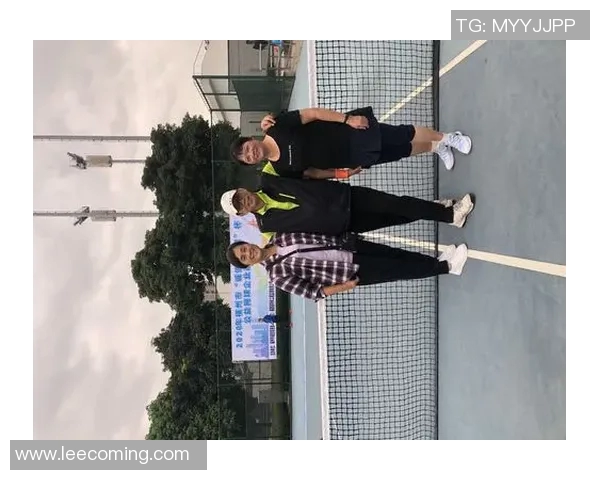 上海网球队比赛经验分析及其对竞技表现的影响探讨