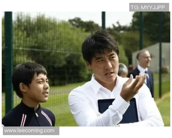 小辫子足球明星的成长之路与辉煌成就探秘 小辫子足球明星的成长之路与辉煌成就探秘